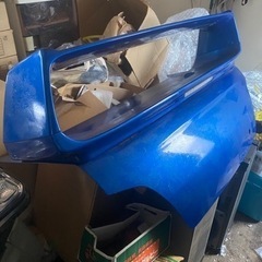 インプレッサGDBトランク、ウイング