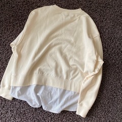 新品✨重ね着風トレーナー　LLの画像