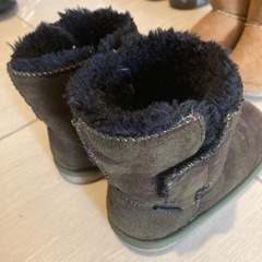 迷彩ブーツの画像