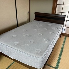 高級マットレス　セミダブルサイズ