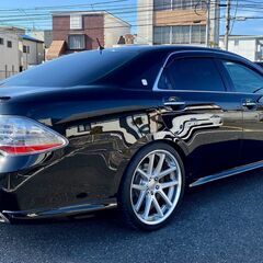 自社ローン＆自社リースで大丈夫です!!予審審査に自信の無い方、安心してどうぞ！お待たせしました！クラウンハイブリッド黒！社外AWいかついです！の画像