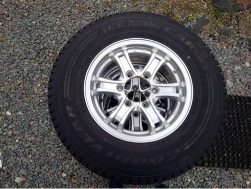 【商談中】ハイエース　スタッドレス　21年　キーラー　ホイールセット