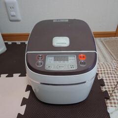 炊飯器　傷汚れあり