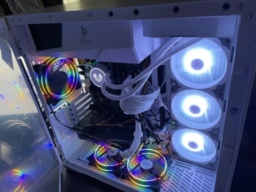 ゲーミングPC 強化ガラス面フィルム未剥がし