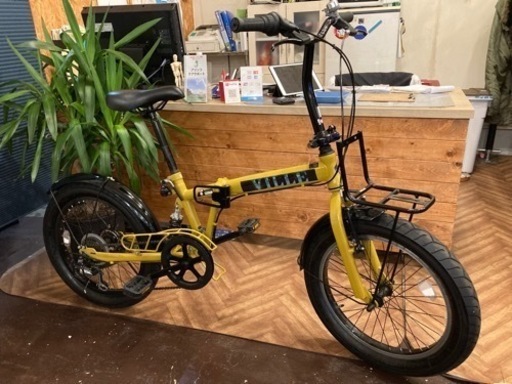 【値下げ！20インチ折りたたみマウンテンバイク】サスペンション付き　6段変速　マットイエロー