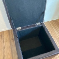レザー　スツールの画像