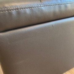 レザー　スツールの画像
