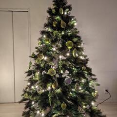 クリスマスツリー 210cm オーナメント付き LEDライト付き