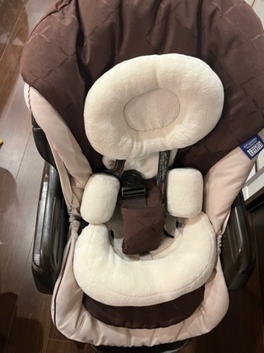 電動バウンサー　コンビ　ネムリラ