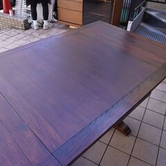上品な風格のあるアンティークドローリーフダイニングテーブルです。落ち着いた色合いのクラシカルなエクステンションテーブルは、人数に合わせてお使いいただけ、様々なシーンで活躍します♪CK309の画像