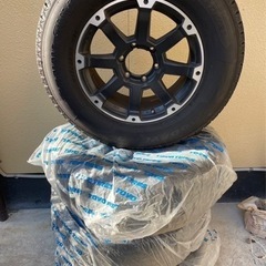 更に値下げしました。スタッドレスタイヤホイールセット265-65-17