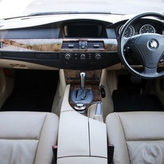 BMW 5シリーズツーリング　エナジーコンプリートカー　カスタム大多数　極上車☆の画像