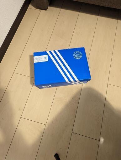 新品　靴　アディダス