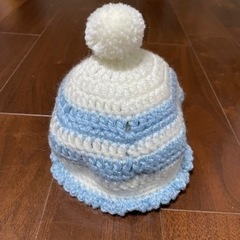 新生児～6ヶ月手編み帽子の画像