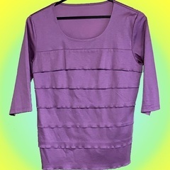 すみれ色のブラウス