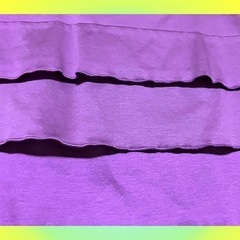 すみれ色のブラウスの画像