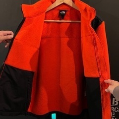 THE NORTH FACE デナリジャケットの画像