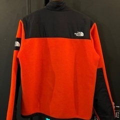 THE NORTH FACE デナリジャケットの画像