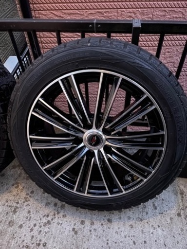 日産リーフ用スタッドレスタイヤ