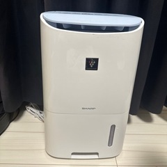 土日限定値下げ！SHARP 除湿機の画像