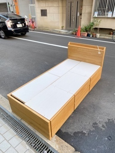 ?IKEAシングルベッドマットレスセット　4つ引き出し有り?大阪市内配達設置無料??