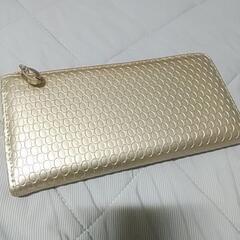 ⭐全体的にキレイめ⭐ゴールド財布⭐の画像