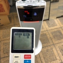 コイズミKHF-1250ホット＆クール プレミアムタワーファン　人感センサー付きKOIZUMI 2015年製の画像