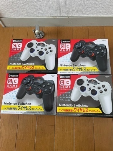 Nintendo switch ワイヤレスコントローラー4つあります。