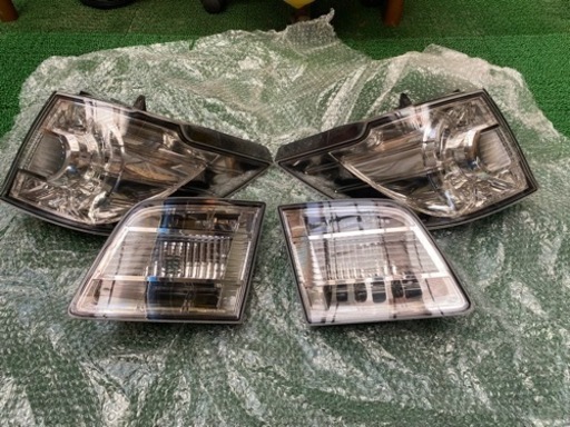 MPV LY3P 純正テールランプ 左右セット