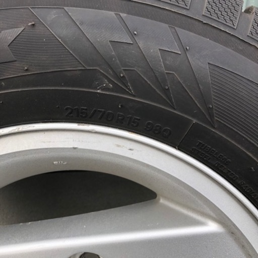 ジムニー シエラ スタッドレスタイヤ 純正ホイール　215/70R15