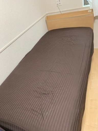【大牟田•柳川•荒尾限定】シングルベッド、マットレス、シーツ（ニトリ製）