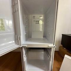 シャープ　137L 冷蔵庫　つけかえどっちもドアの画像