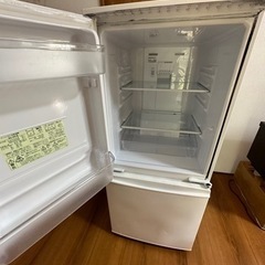 シャープ　137L 冷蔵庫　つけかえどっちもドアの画像