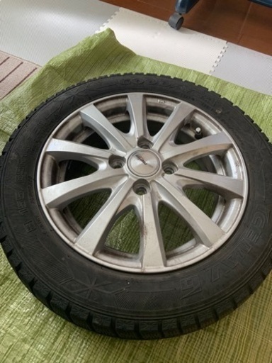 スタッドレスタイヤ ホイール付き 14インチ