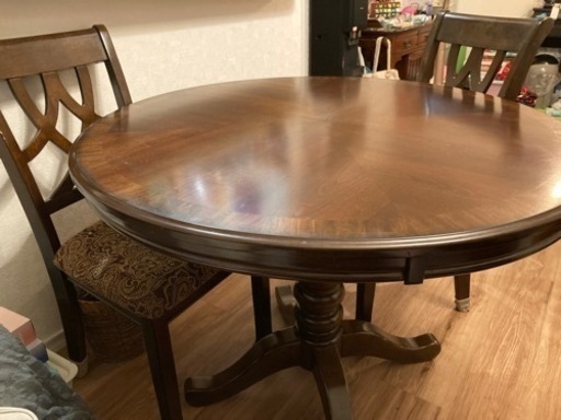 ASHLEY(アシュレイ)のアンティーク風ダイニングセット