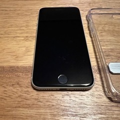取引中】iPhone SE 第二世代 64gb