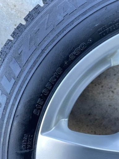 【値下げしました】スタッドレス ブリザックVRX 215/65R16(アルミ付き)