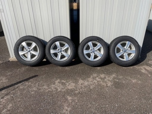 【値下げしました】スタッドレス ブリザックVRX 215/65R16(アルミ付き)