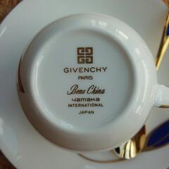 GIVENCHYカップ (ボーンチャイナ)ソーサー&スプンセットの画像