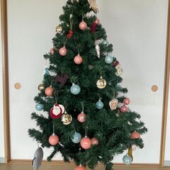 値下げしました　　クリスマスツリー　オーナメント付きです