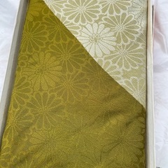 風呂敷き（1枚100円）今週末まで処分致します。後残りわずか（5枚）の画像