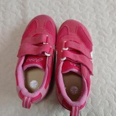 アシックス　女の子のスニーカーをお譲りします。の画像