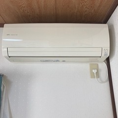 【無料 取外ししてくれる方限定】古いエアコン4台の画像