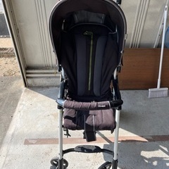 ベビーカー　コンビの画像