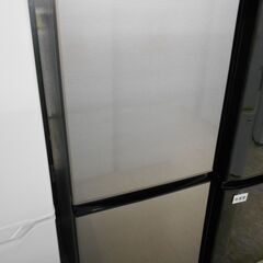 AQUA　２ドア冷蔵庫　AQR-J13M　2022年製　126L