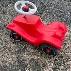 幼児用自動車の画像