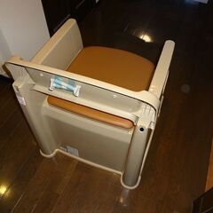 【中古】　ポータブルトイレ　（取りに来て頂ける方限定）の画像