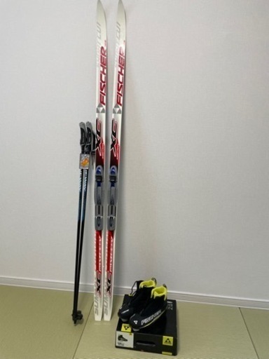 【取引完了】ジュニアFISCHER歩くスキー4点セット