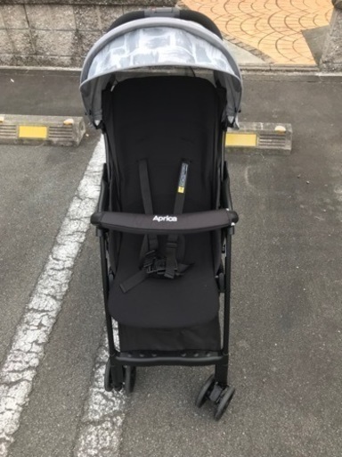 アップリカ マジカルエアー AG  B型ベビーカー ワンタッチ開閉 超軽量3.2kg 軽い