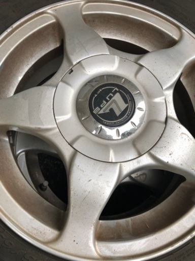 車のパーツ 1:55/65R13